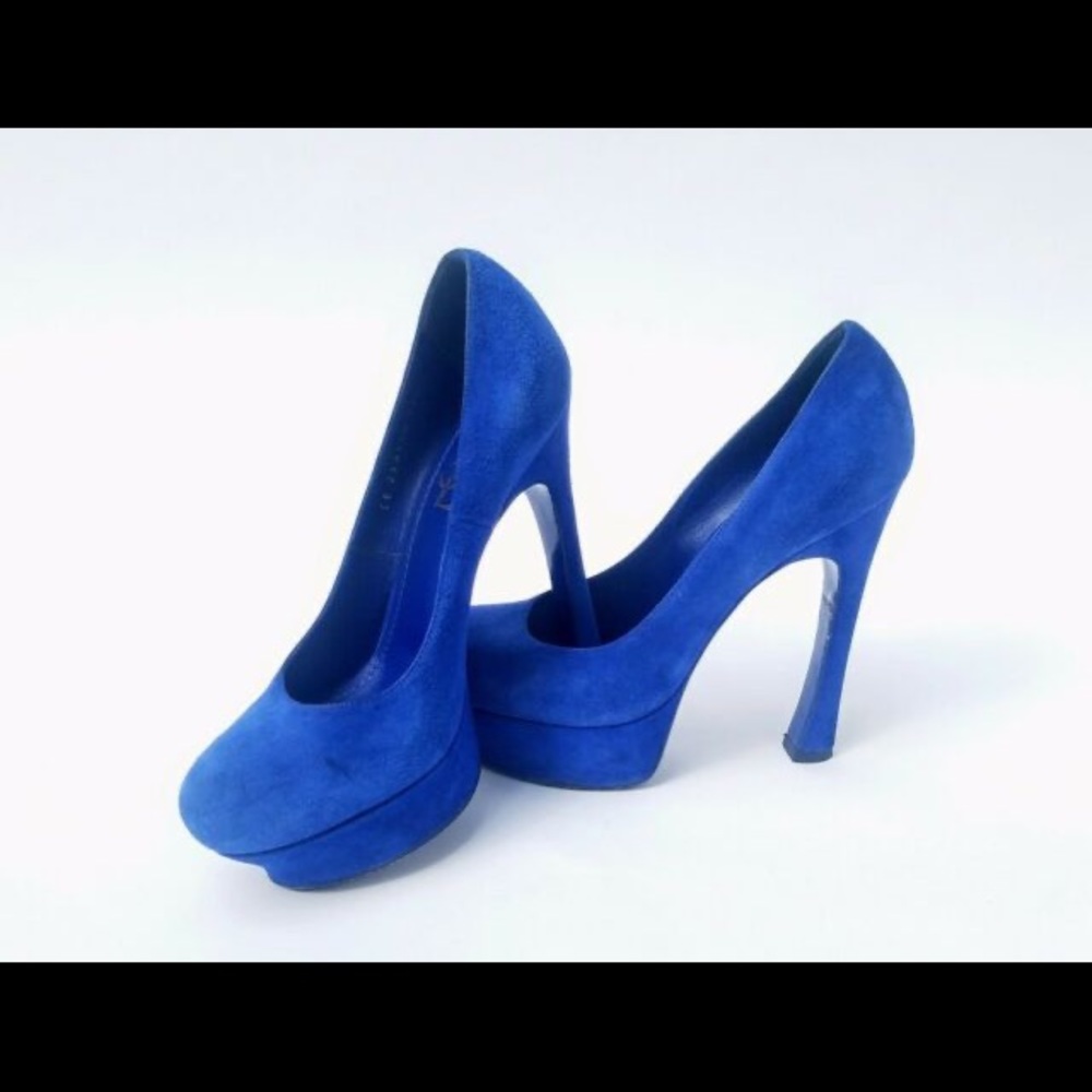 Yves Saint Lauren Blue Suede Pumps
